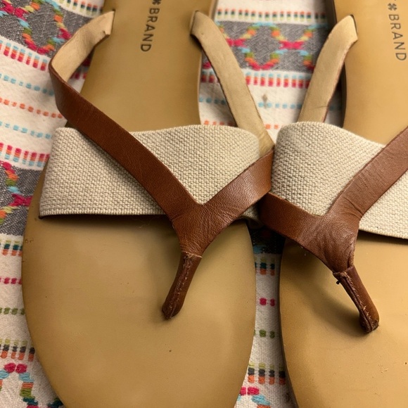 Lucky Brand Women's Tan and Cream Sandals 8.5 - Picture 3 of 8